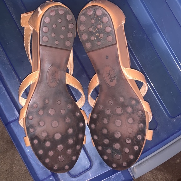 Sofft tan Sandals - Picture 5 of 6